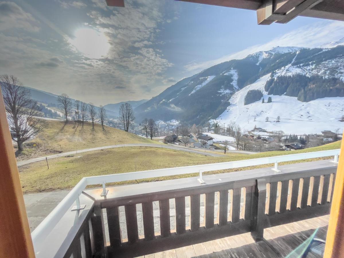 Saalbach Apartments Landhaus Bernkogel - Ski In Ski Out Exterior foto